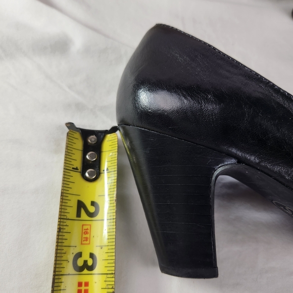 Sofft Black Heels 3" Size 6.5 Loafer Style - Picture 10 of 13